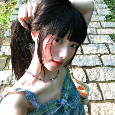 站起来的女孩